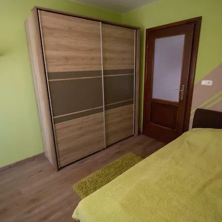 Baratkozo Vendeghaz *