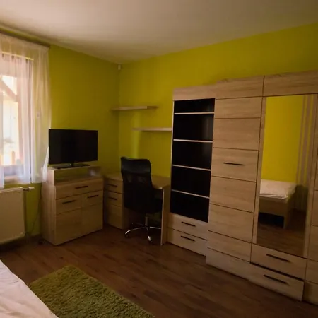 Baratkozo Vendeghaz *