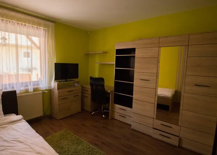 Baratkozo Vendeghaz *